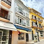 Peral Old Town Penthouse - Eaw Homes 마르베야