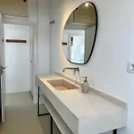 아파트 Peral Old Town Penthouse - Eaw Homes 마르베야