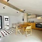 Peral Old Town Penthouse - Eaw Homes